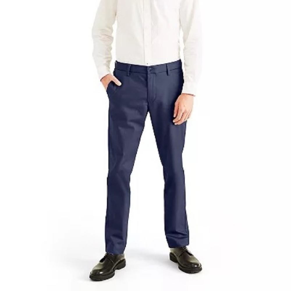 NWOT 33x32 Men's Dockers Signature Khaki Slim-Fit Iron-Free Pants - Navy Blue